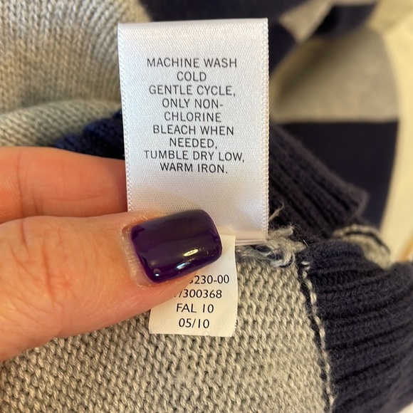 Banana Republic woman’s bold striped sweater 100% cotton Shawl collar Med - Picture 9 of 12